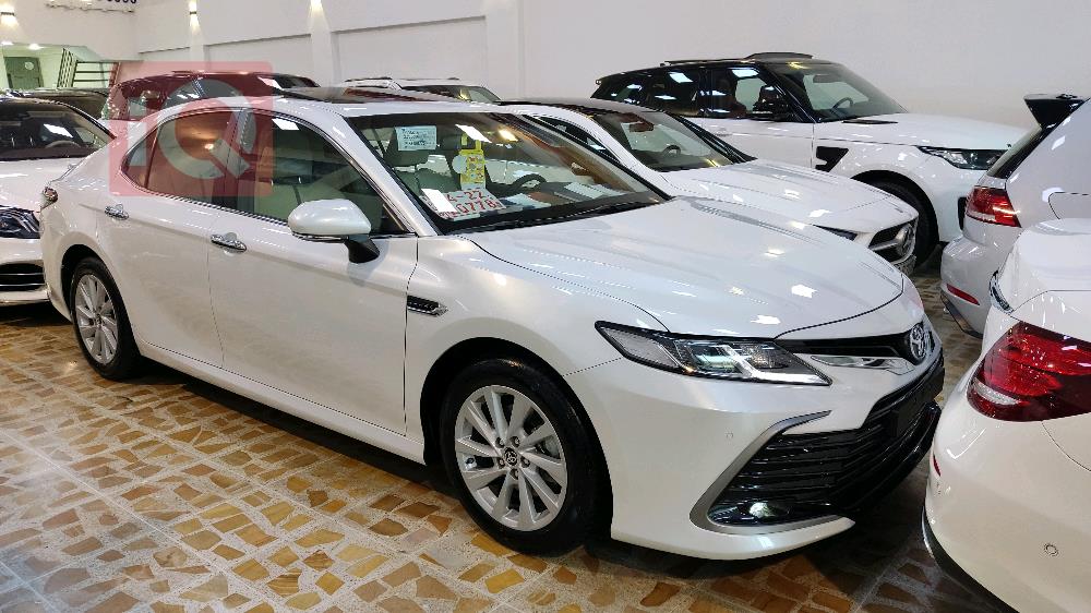 تۆیۆتا کامری